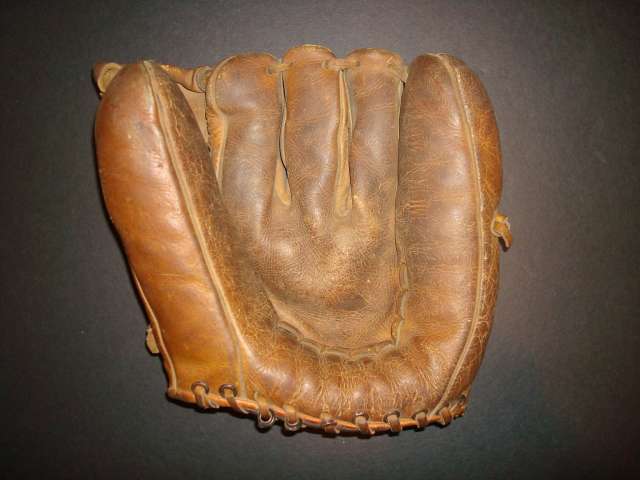 Mickey Mantle Cambridge MM7 Front
